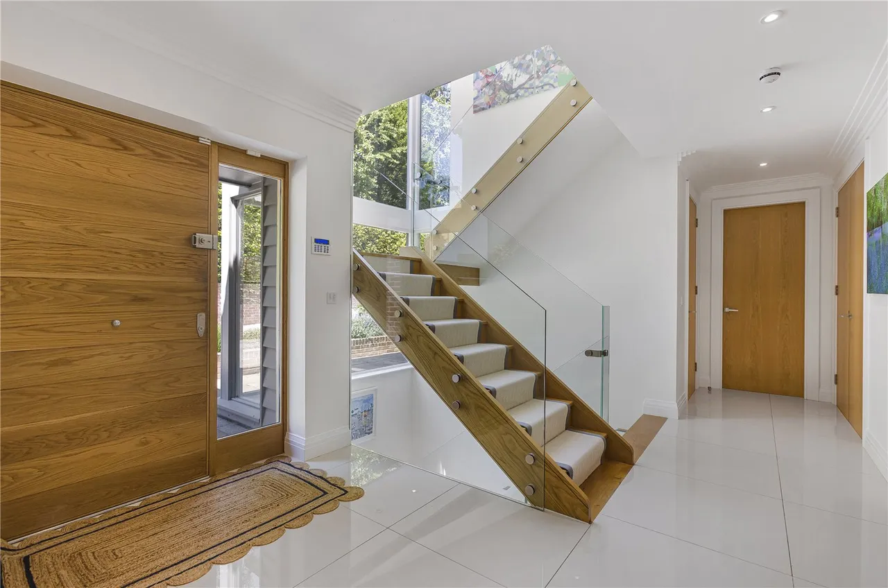 Vineyards Road, Northaw, Potters Bar, Hertfordshire, EN6 4PF, photo 3
