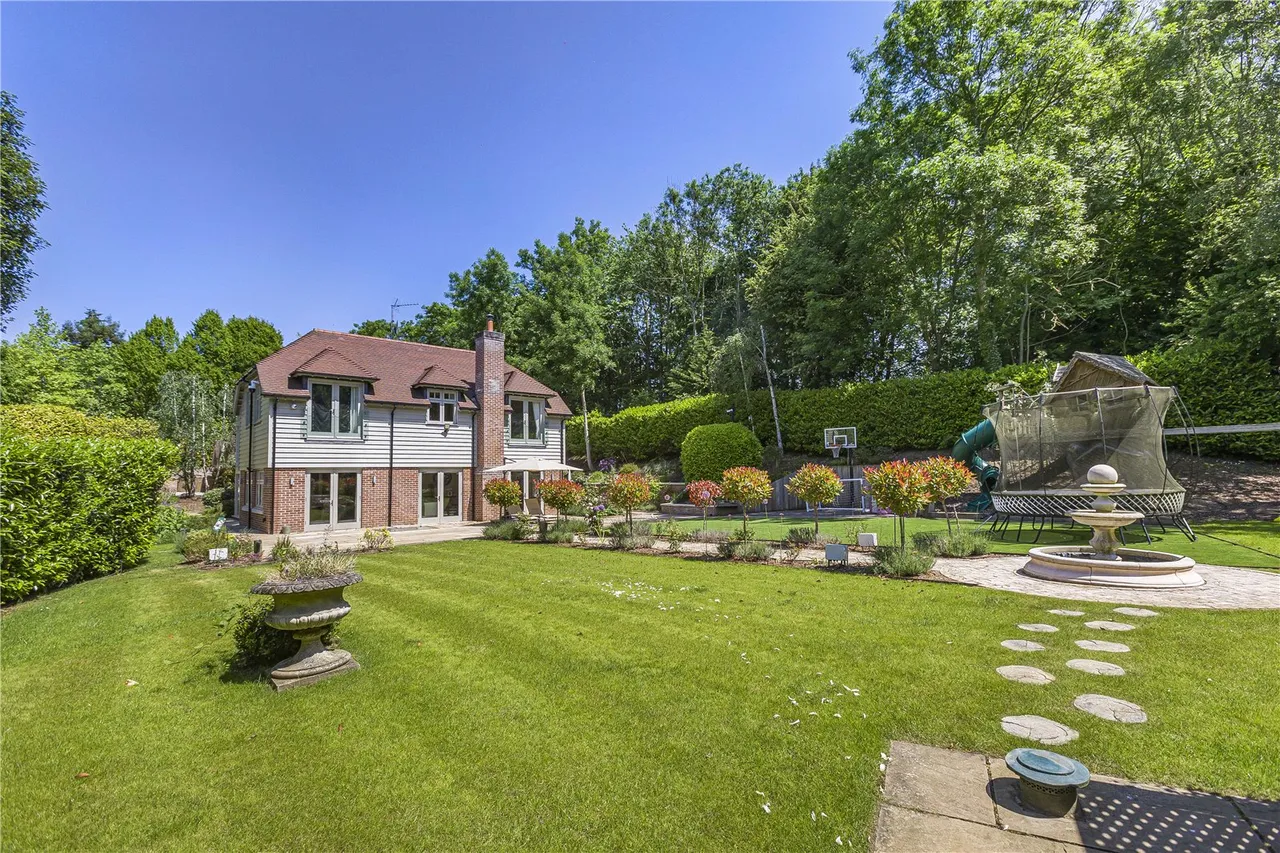 Vineyards Road, Northaw, Potters Bar, Hertfordshire, EN6 4PF, photo 31