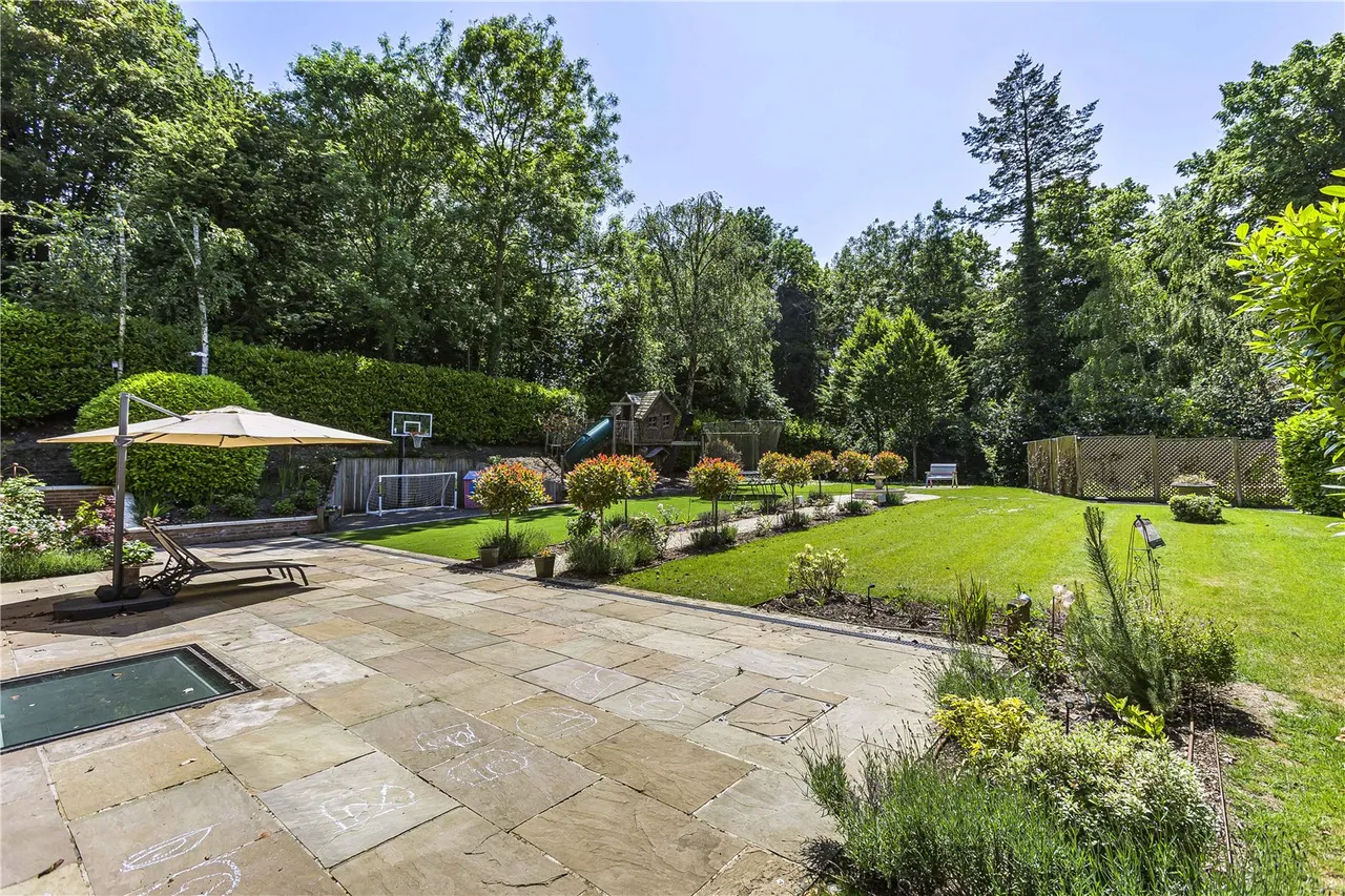 Vineyards Road, Northaw, Potters Bar, Hertfordshire, EN6 4PF, photo 30