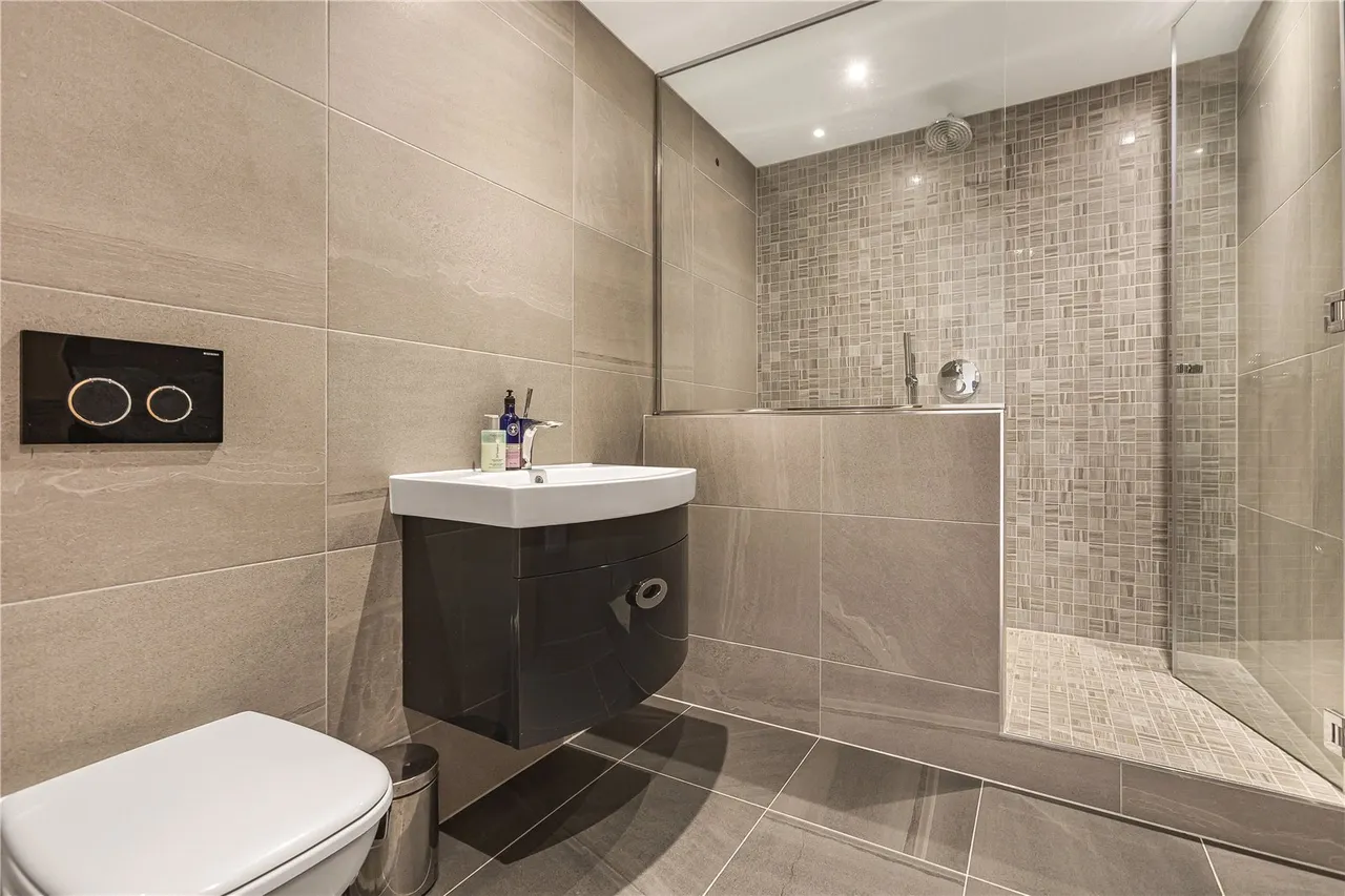 Vineyards Road, Northaw, Potters Bar, Hertfordshire, EN6 4PF, photo 12