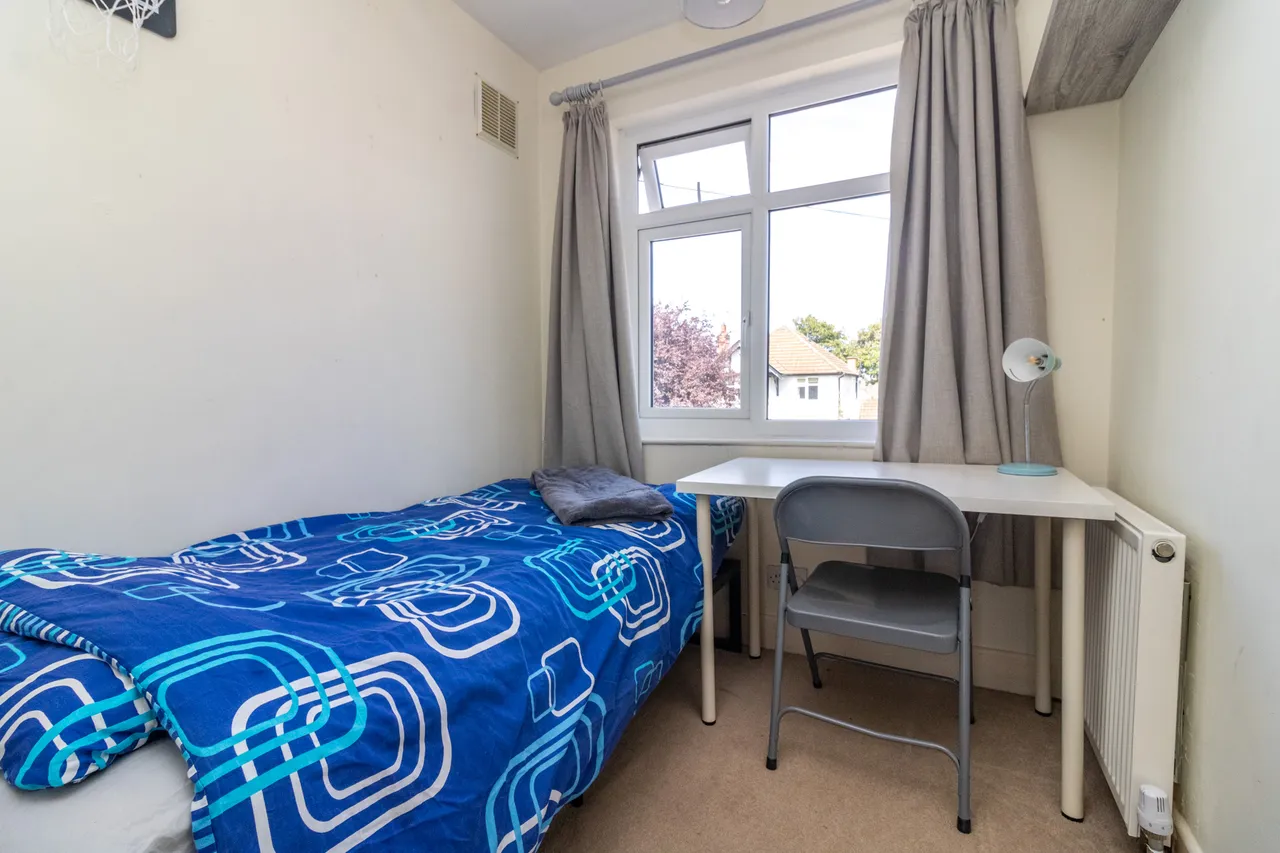 Belvoir Drive, Leicester, Leicester, LE2 8PB, photo 19