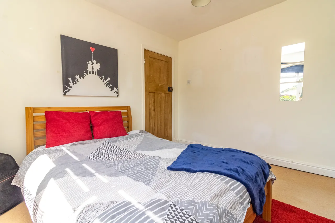 Belvoir Drive, Leicester, Leicester, LE2 8PB, photo 17