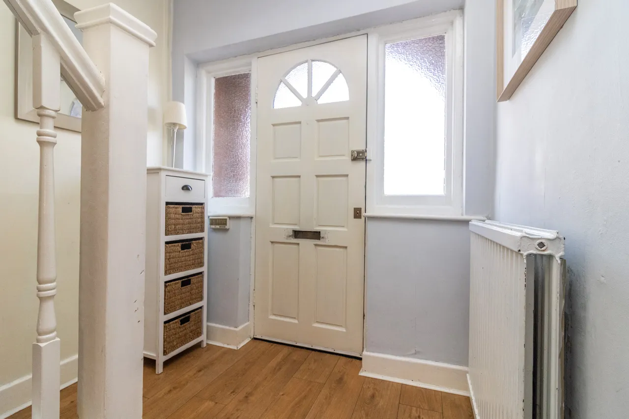 Belvoir Drive, Leicester, Leicester, LE2 8PB, photo 3
