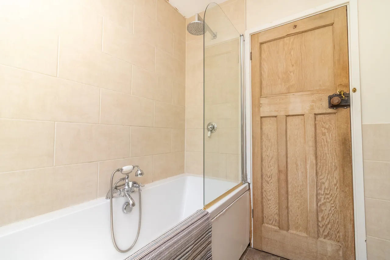Belvoir Drive, Leicester, Leicester, LE2 8PB, photo 22
