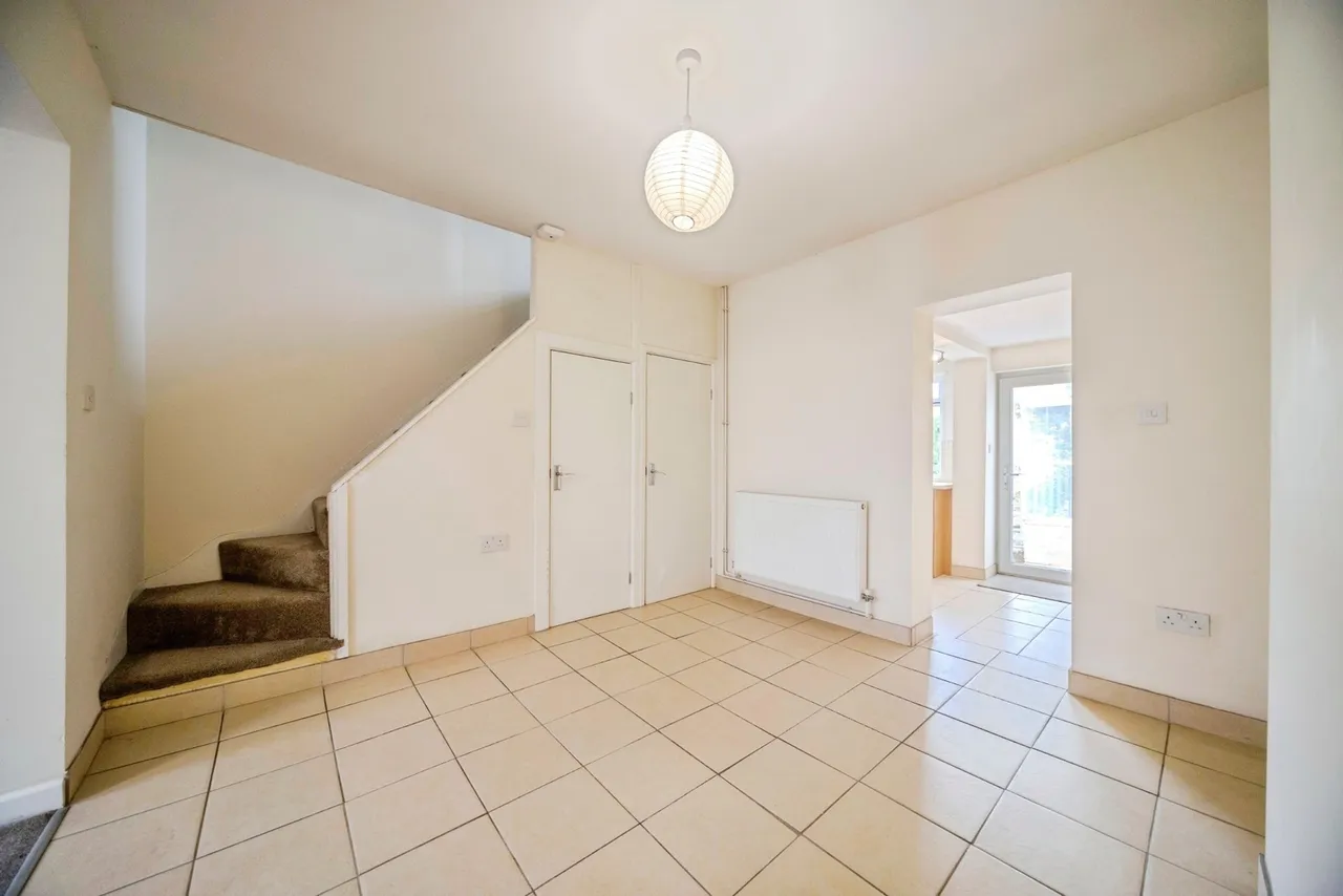 Victoria Road, Bletchley, Milton Keynes, Buckinghamshire, MK2, photo 4