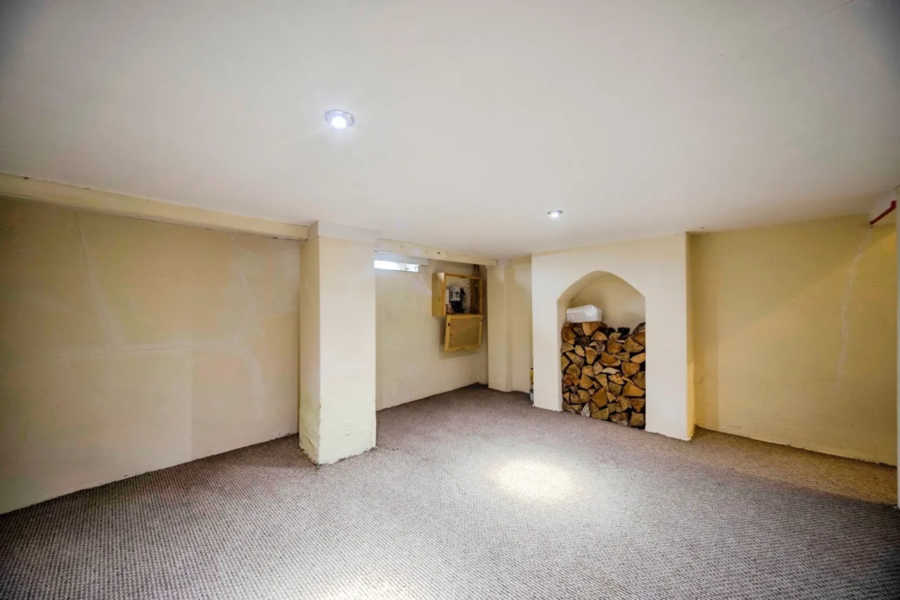 Victoria Road, Bletchley, Milton Keynes, Buckinghamshire, MK2, photo 12