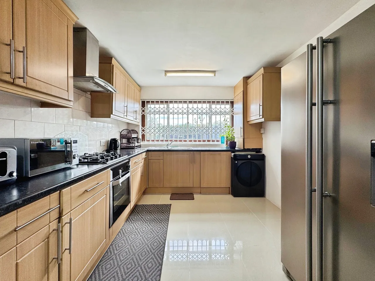 Abbots Road, Edgware, HA8, photo 3