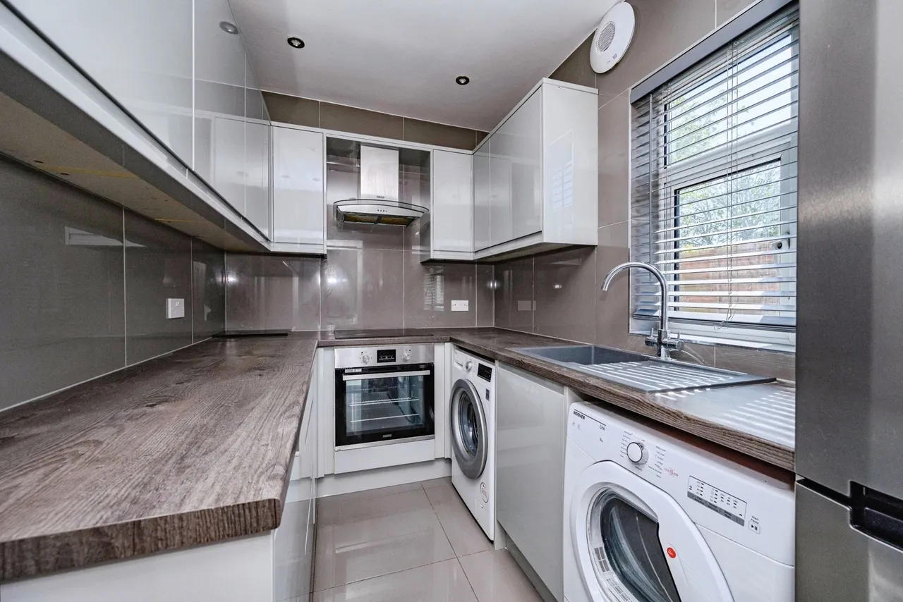 Beechwood Road, Luton, Bedfordshire, LU4, photo 6