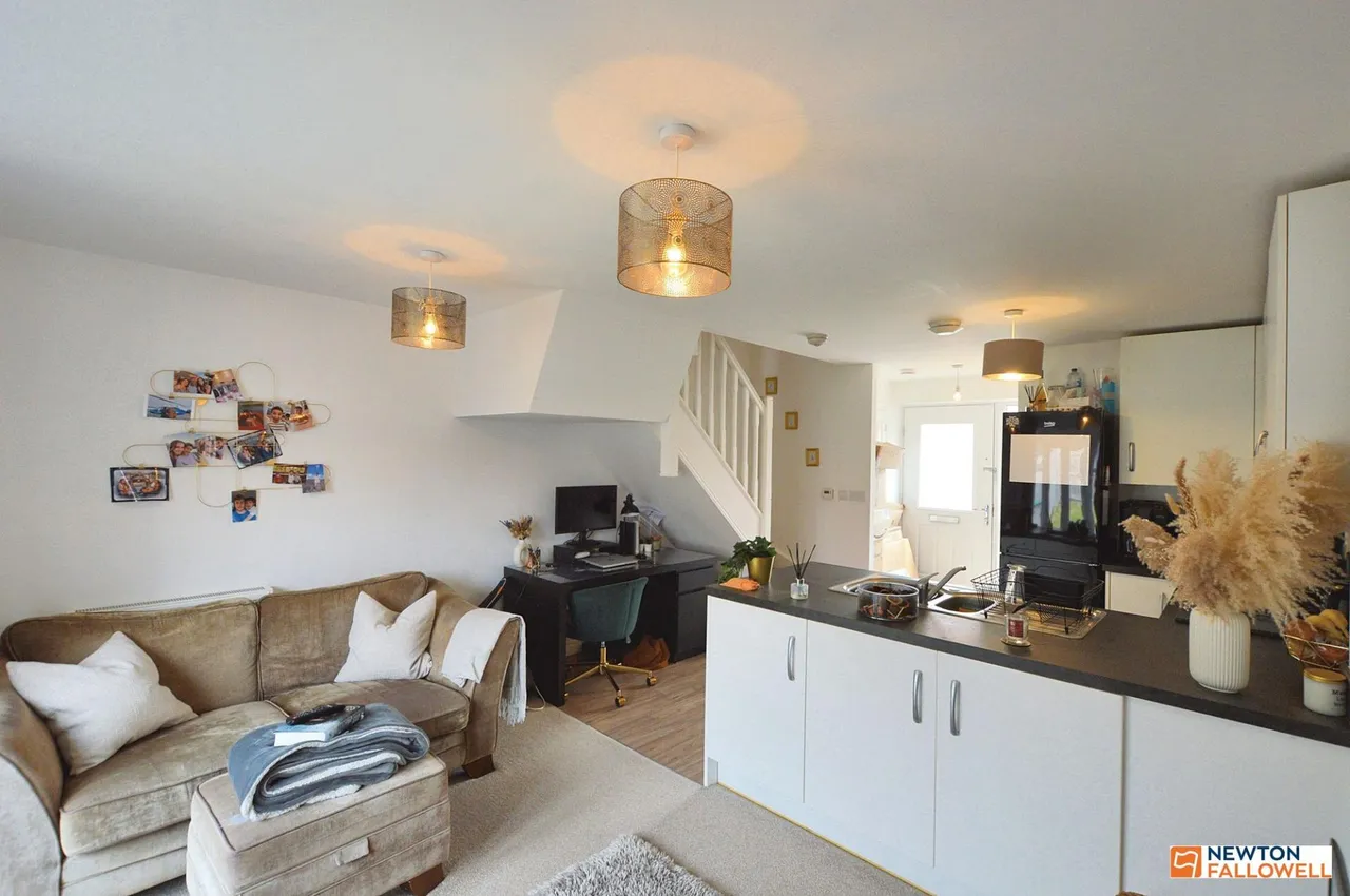 Great Leighs, Bourne, PE10, photo 5
