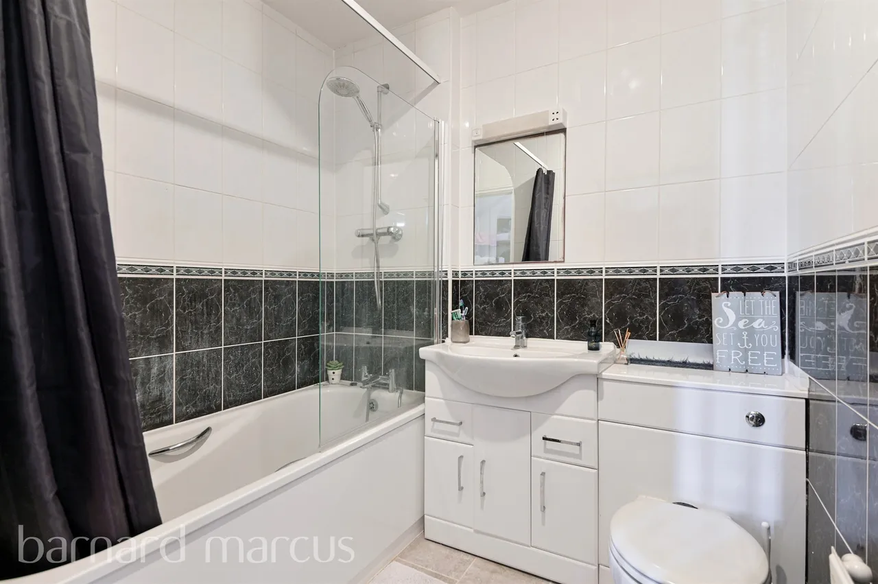 Sandy Mead, EPSOM, photo 11