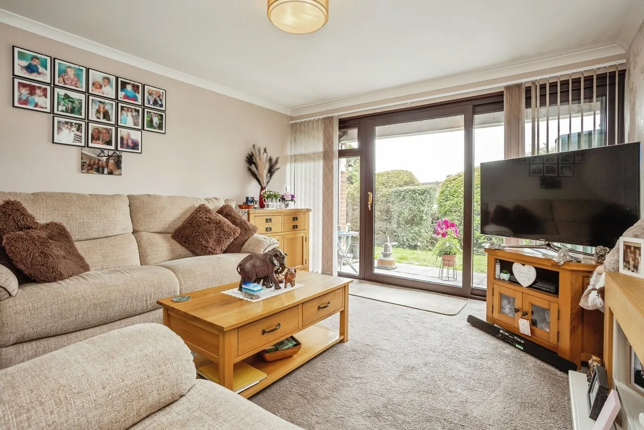 Burns Road, Loughborough, LE11, photo 11