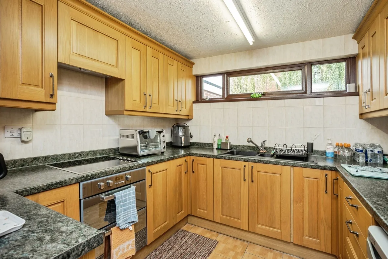 Burns Road, Loughborough, LE11, photo 5
