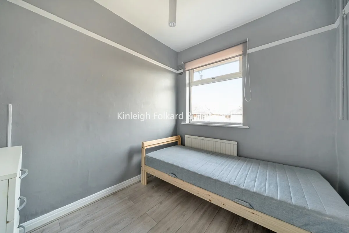 Braid Avenue, London, W3, photo 13