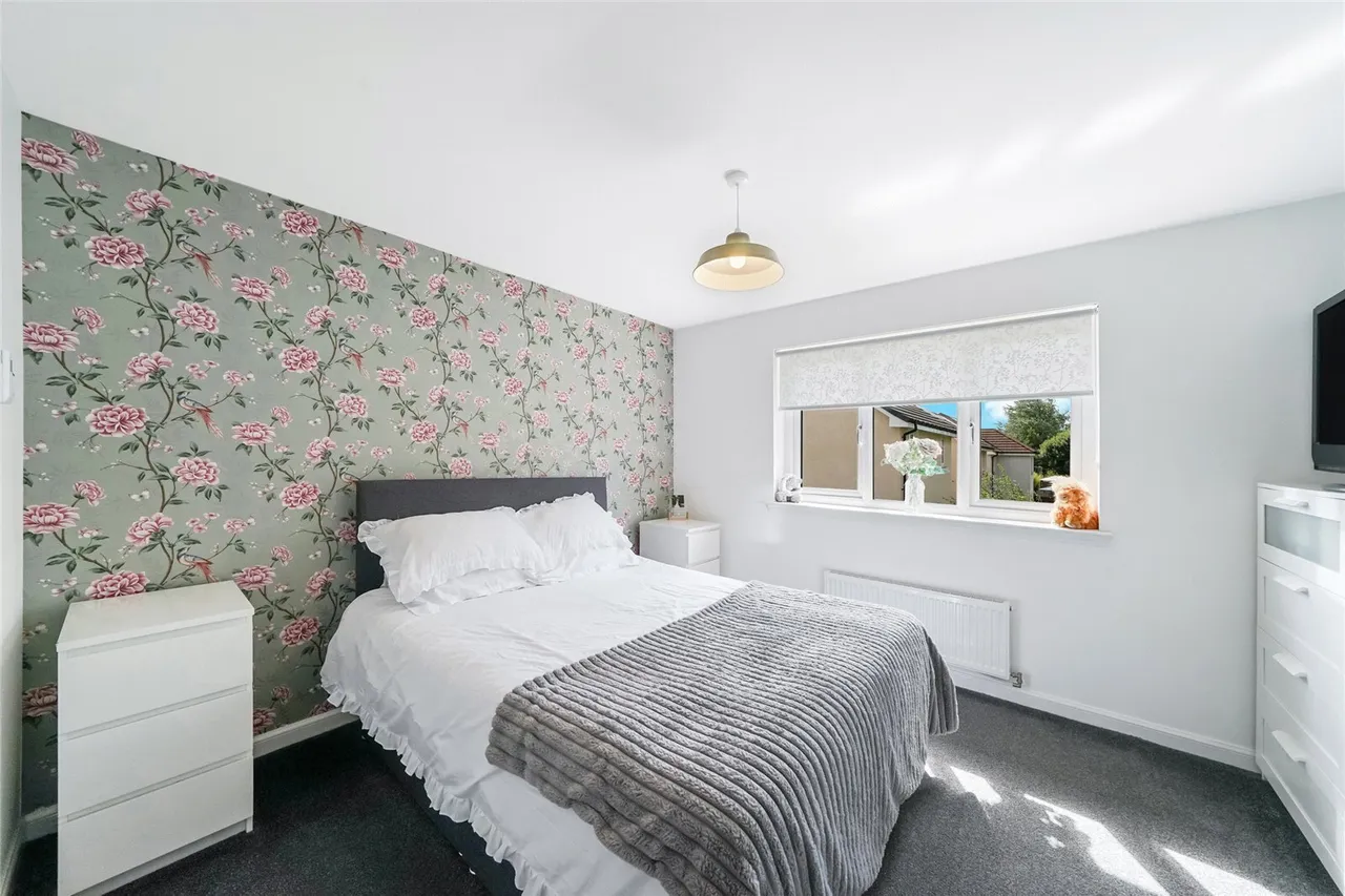 Berryfield Crescent, Alva, Clackmannanshire, FK12, photo 10