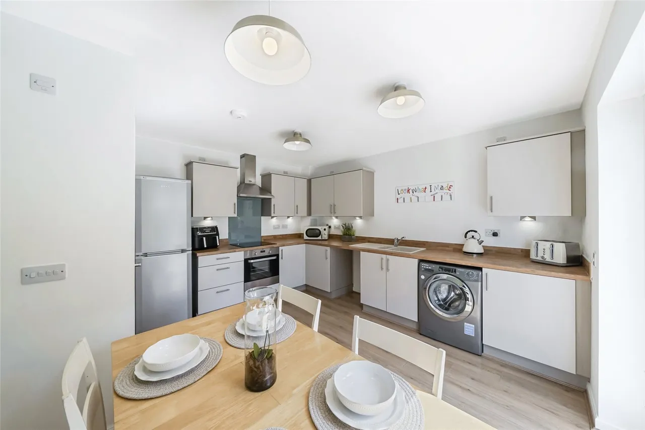 Berryfield Crescent, Alva, Clackmannanshire, FK12, photo 6