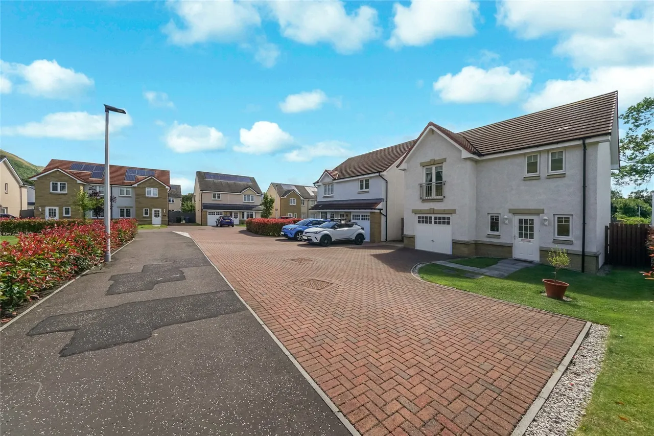 Berryfield Crescent, Alva, Clackmannanshire, FK12, photo 21