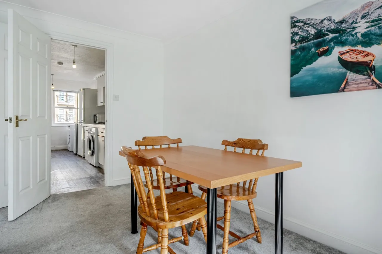 Wolfe Crescent, Rotherhithe, SE16, photo 16