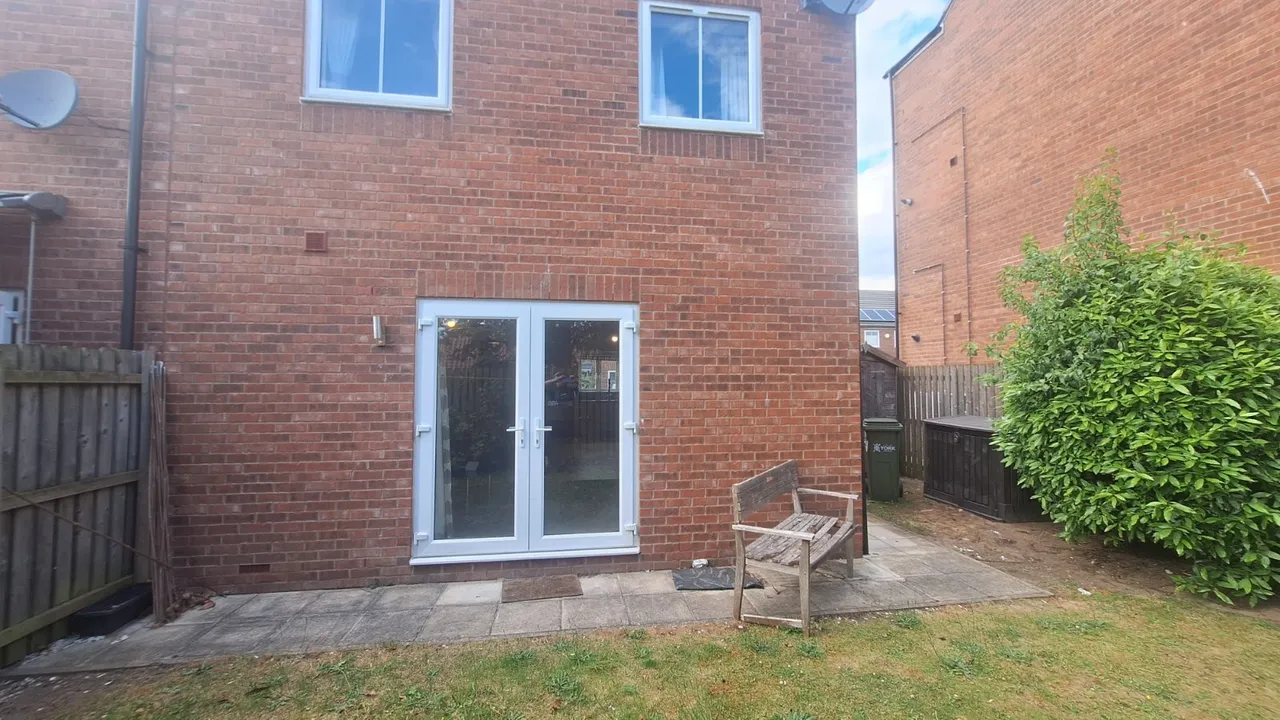 Sandringham Court, York, YO31, photo 4