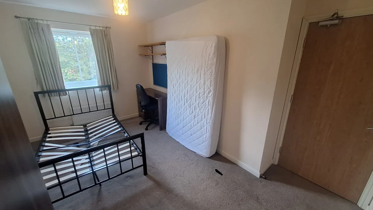 Sandringham Court, York, YO31, photo 7