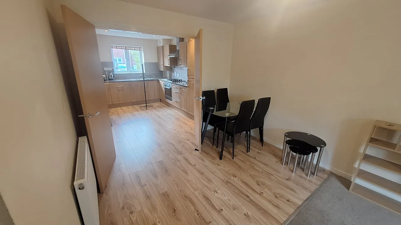 Sandringham Court, York, YO31, photo 9