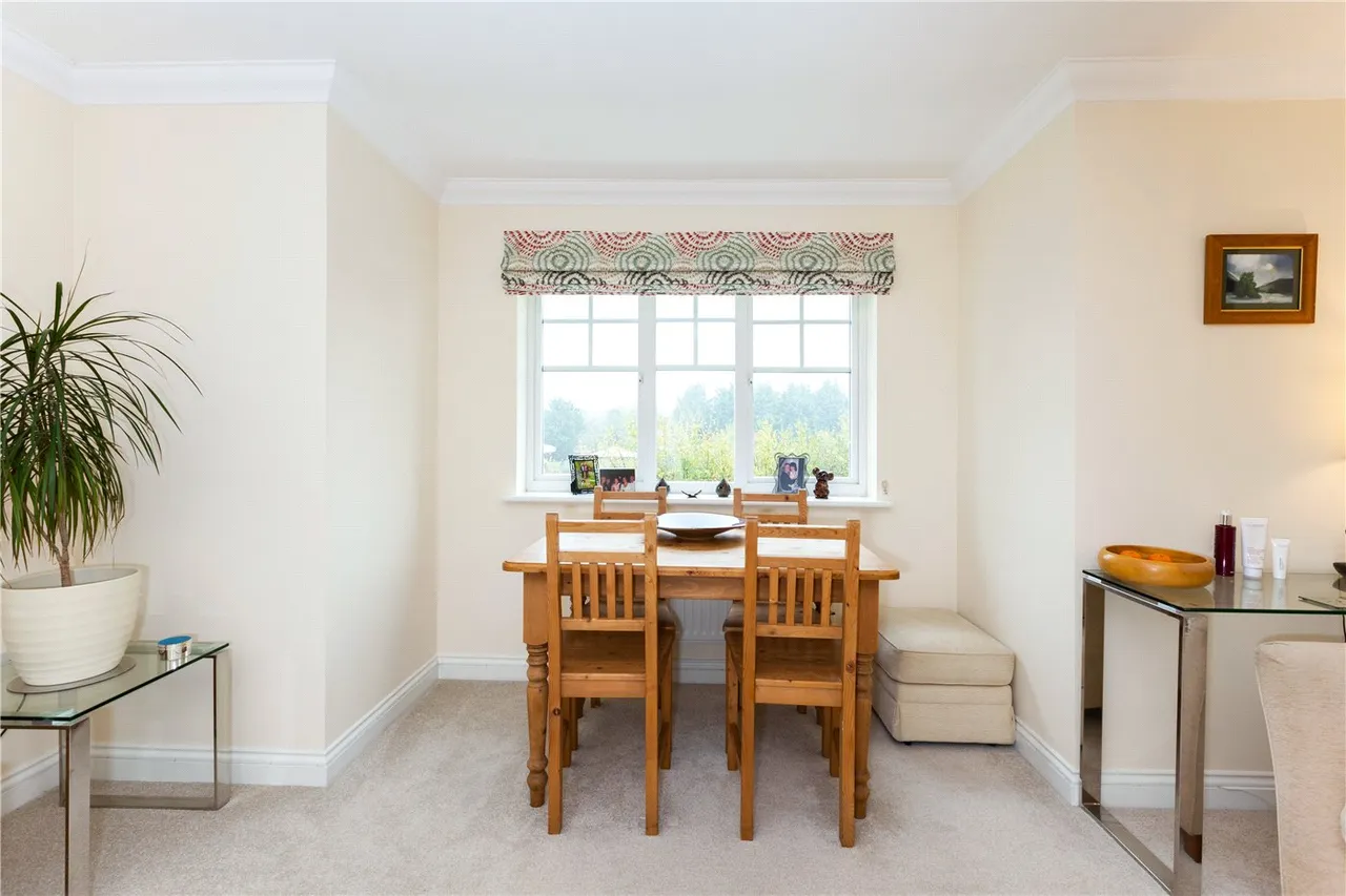 Newtown Road, Newbury, RG14, photo 6