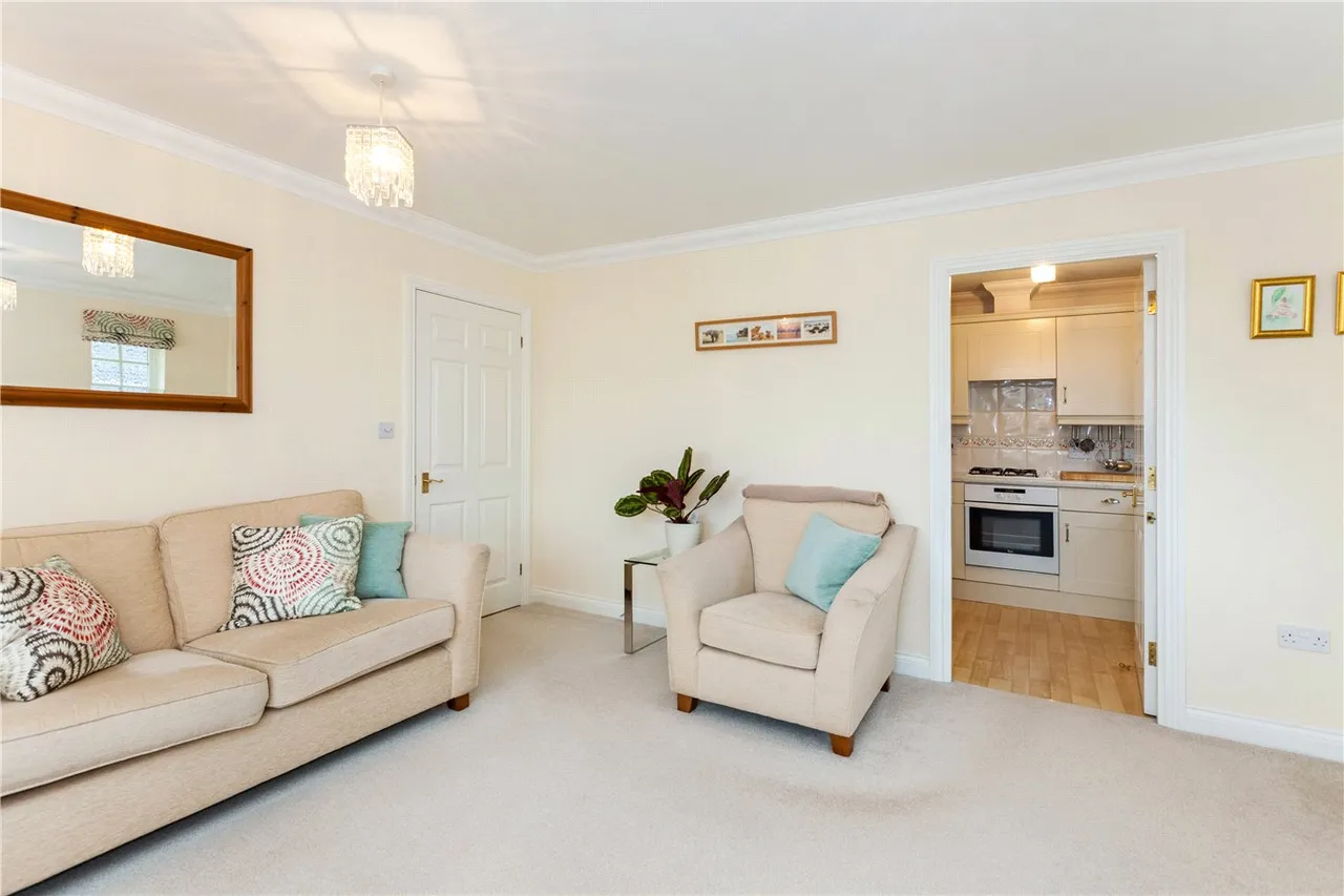 Newtown Road, Newbury, RG14, photo 7