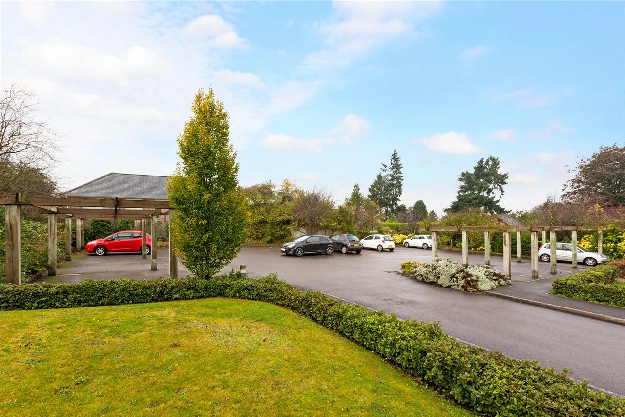 Newtown Road, Newbury, RG14, photo 16