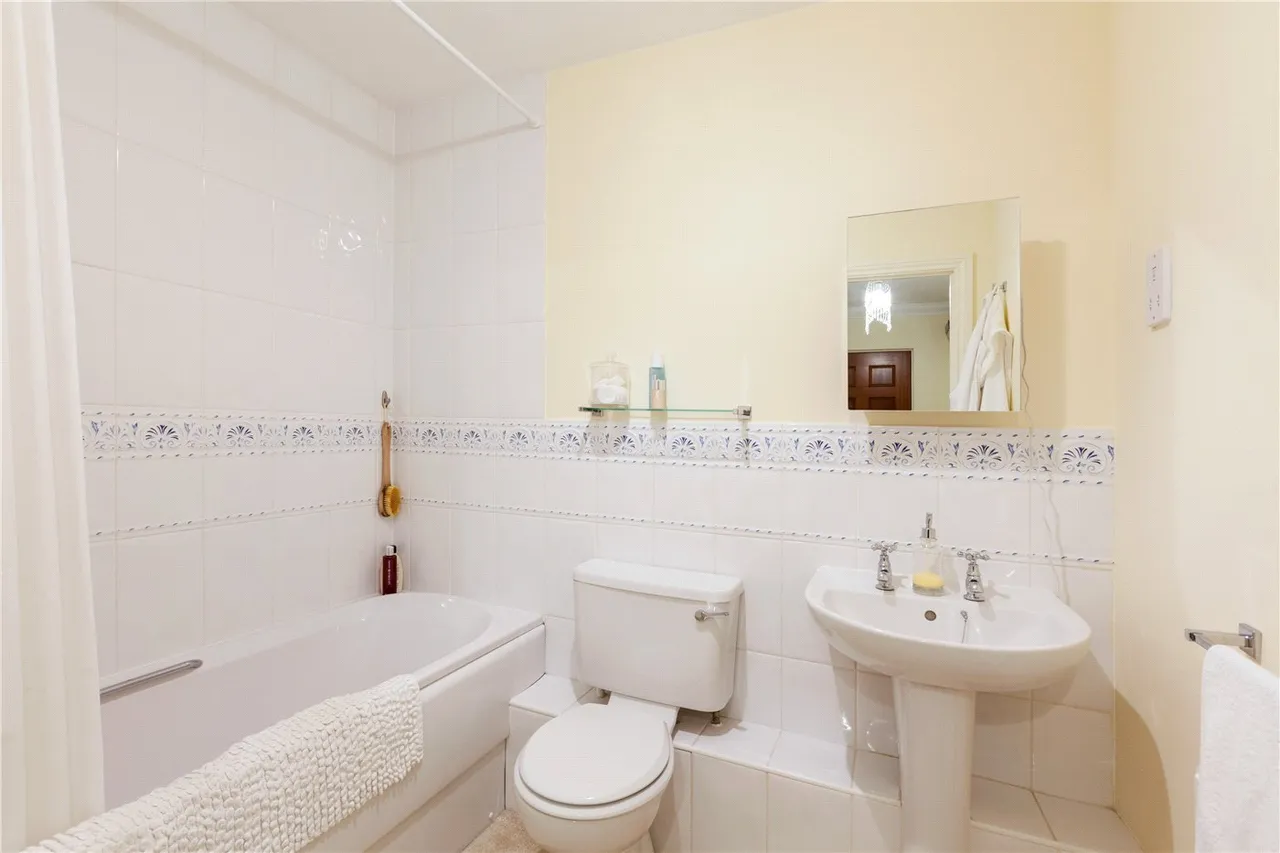 Newtown Road, Newbury, RG14, photo 12