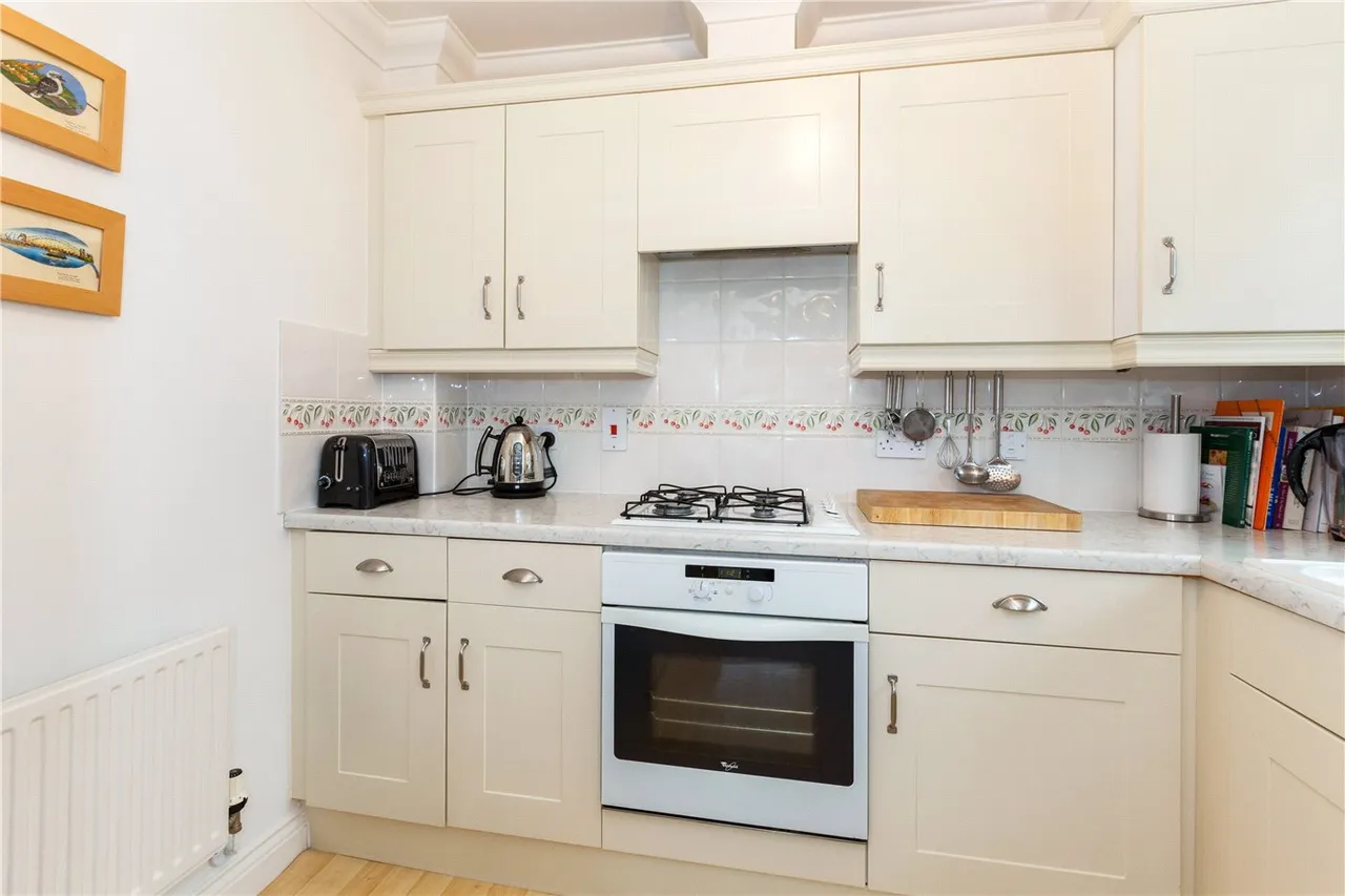 Newtown Road, Newbury, RG14, photo 9
