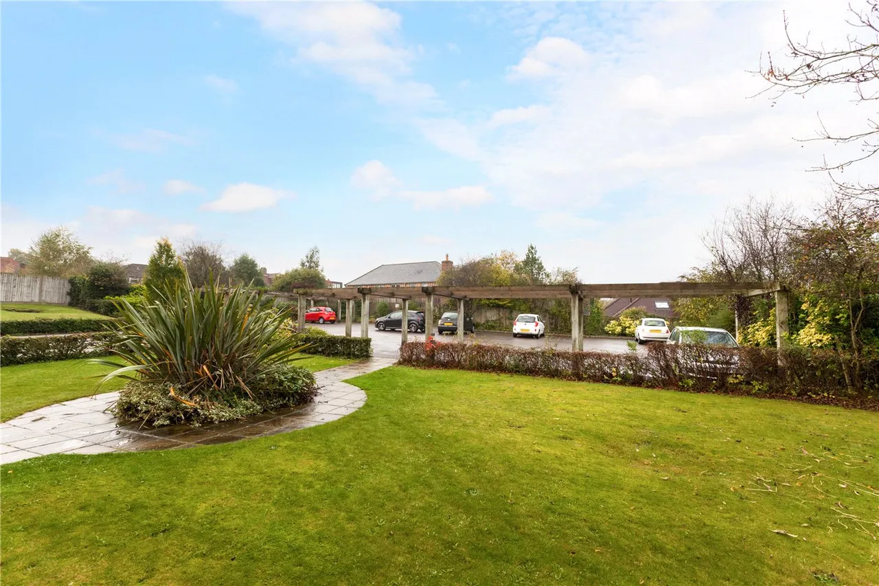 Newtown Road, Newbury, RG14, photo 20