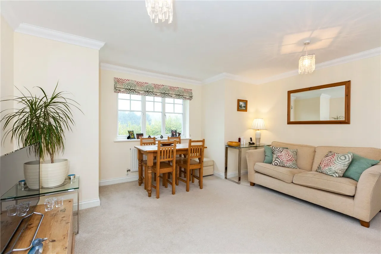Newtown Road, Newbury, RG14, photo 4
