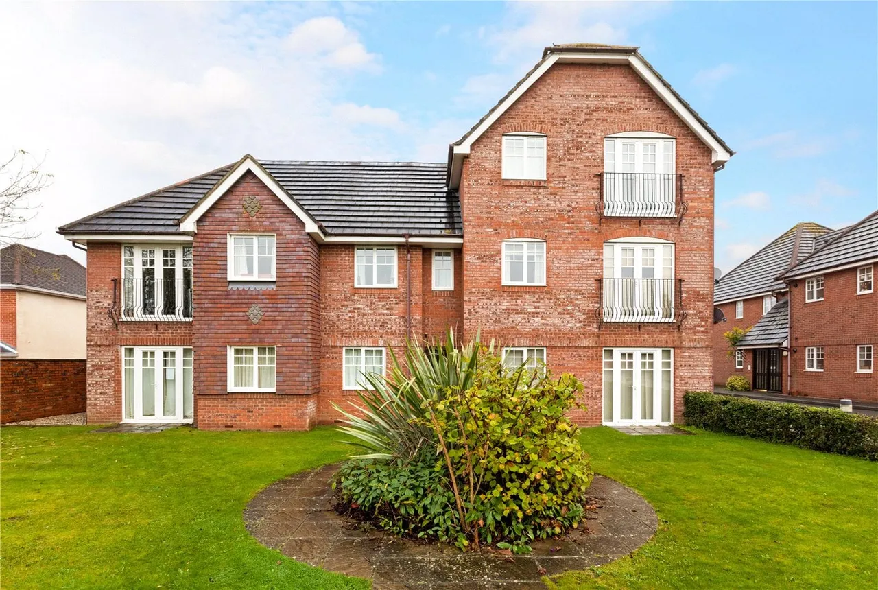 Newtown Road, Newbury, RG14, photo 18