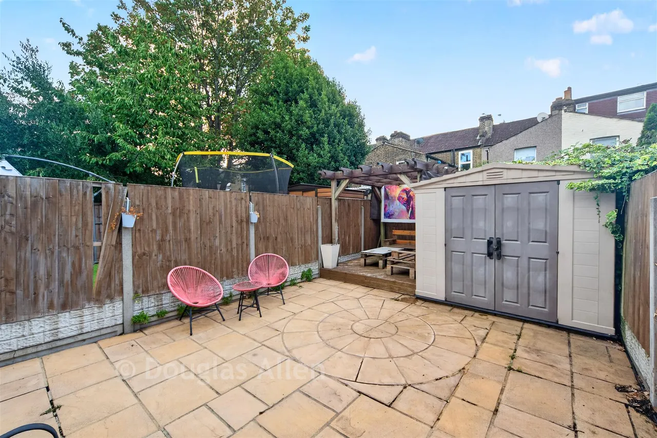 Glenthorne Road, Walthamstow, E17, photo 2