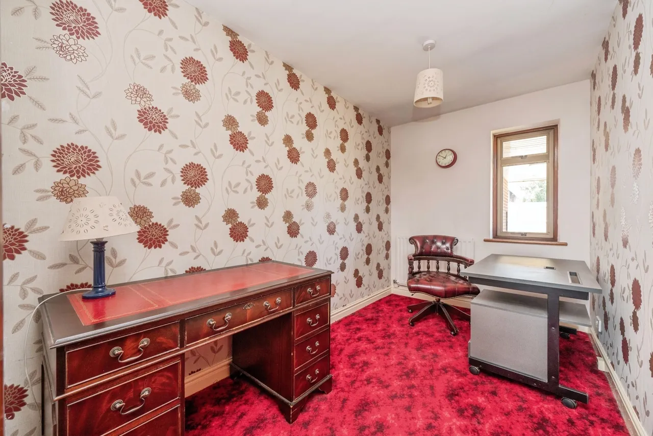 The Bungalow, Tamworth, Staffordshire, B79, photo 14