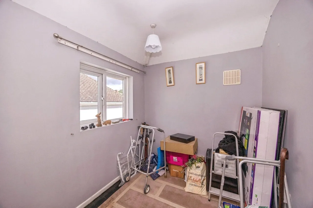 Padnell Avenue, Waterlooville, PO8, photo 8
