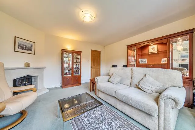 Magdalen Place, Carterton, OX18, photo 5
