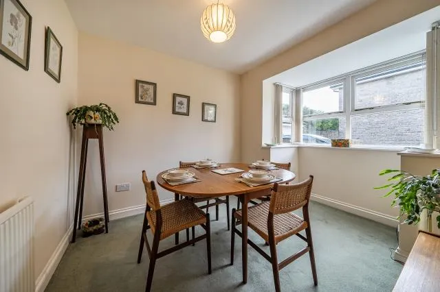 Magdalen Place, Carterton, OX18, photo 4