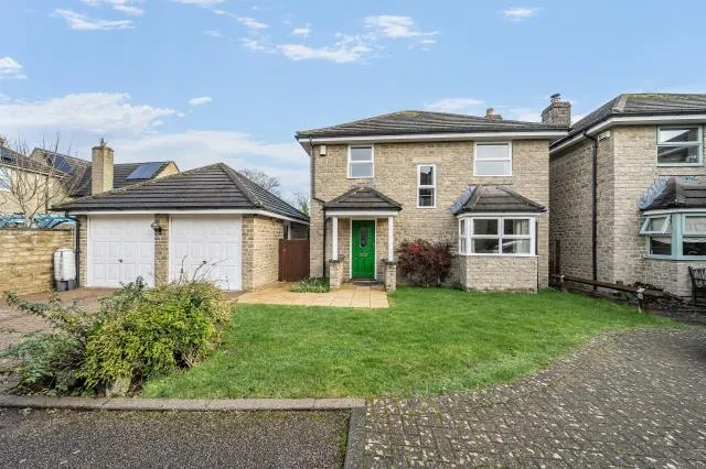 Magdalen Place, Carterton, OX18, photo 2