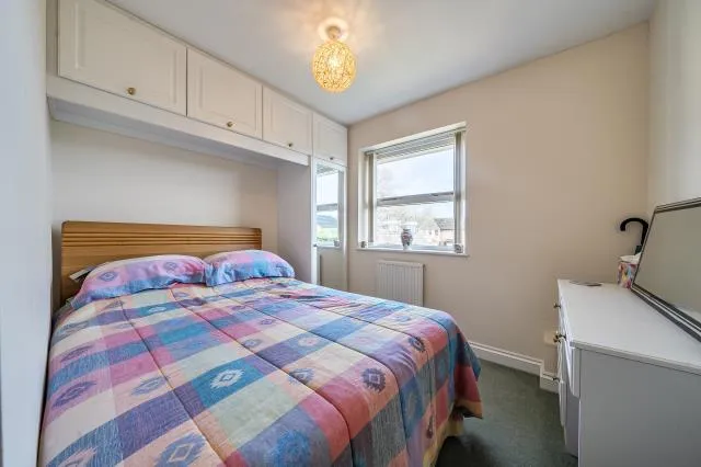 Magdalen Place, Carterton, OX18, photo 16