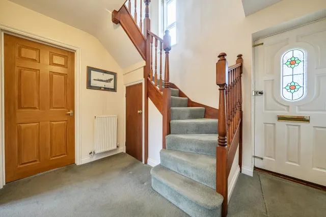 Magdalen Place, Carterton, OX18, photo 3