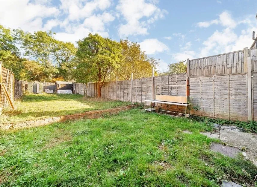 Woodhouse Avenue, Perivale, UB6, photo 5