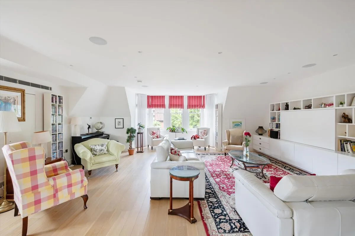Netherhall Gardens, London, NW3, photo 2