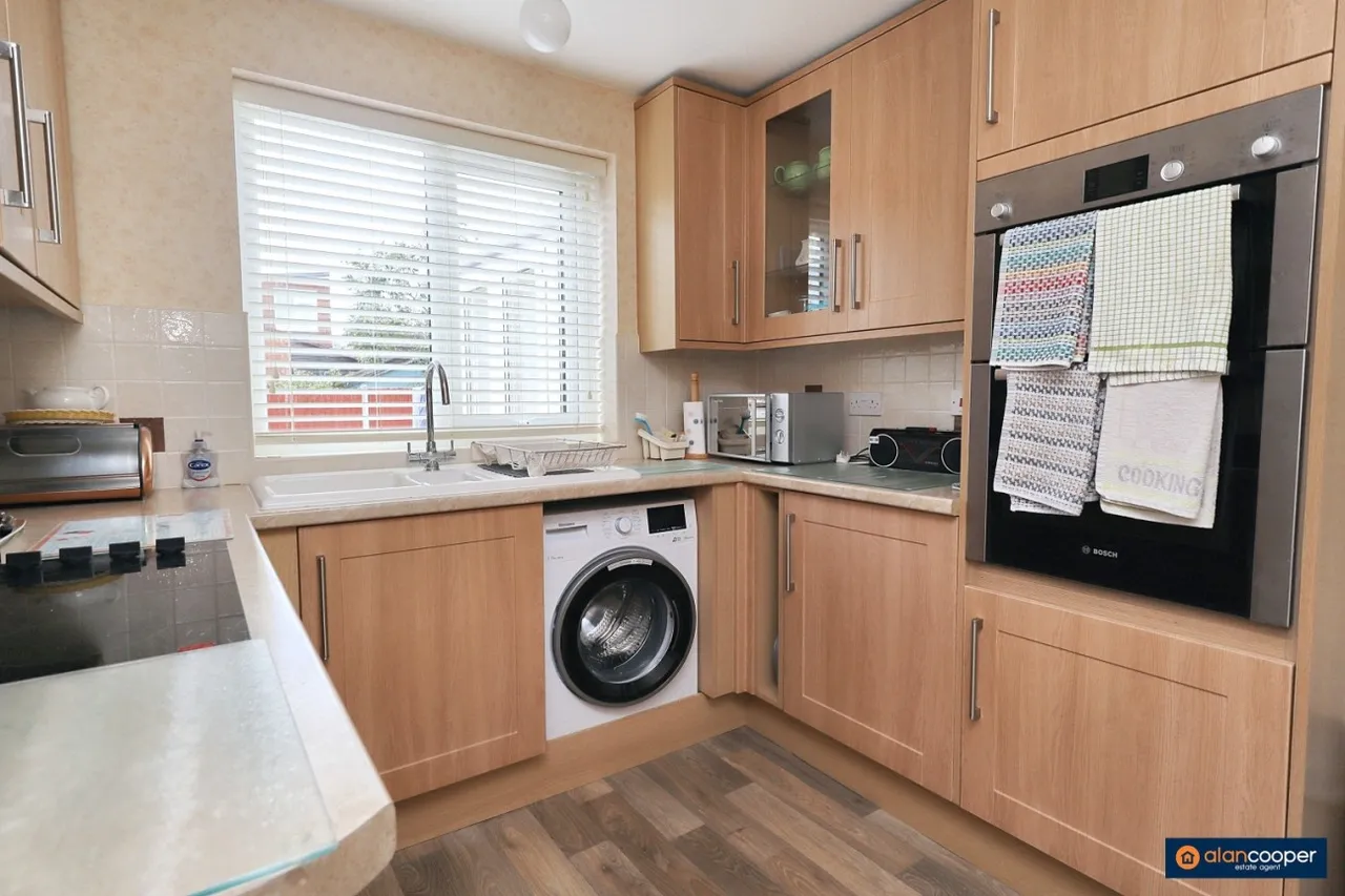 Ferndale Close, Nuneaton, CV11, photo 9