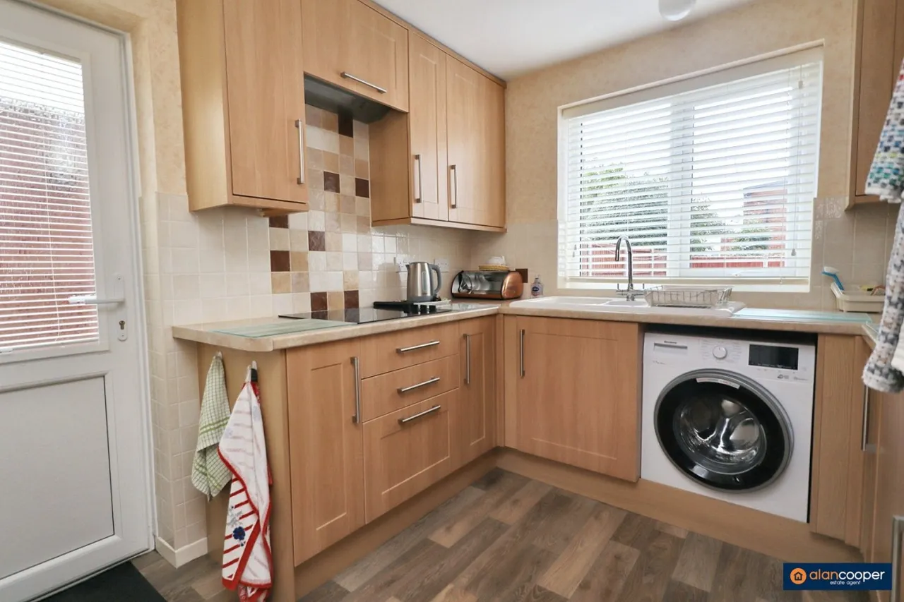 Ferndale Close, Nuneaton, CV11, photo 8
