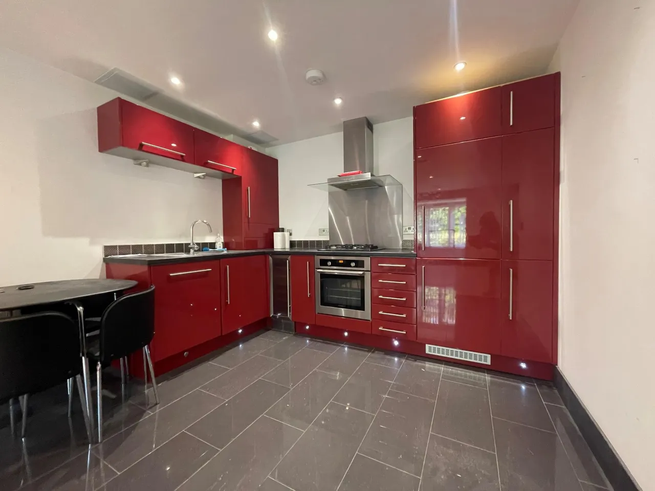 St Monicas Road, Kingswood, KT20, photo 5