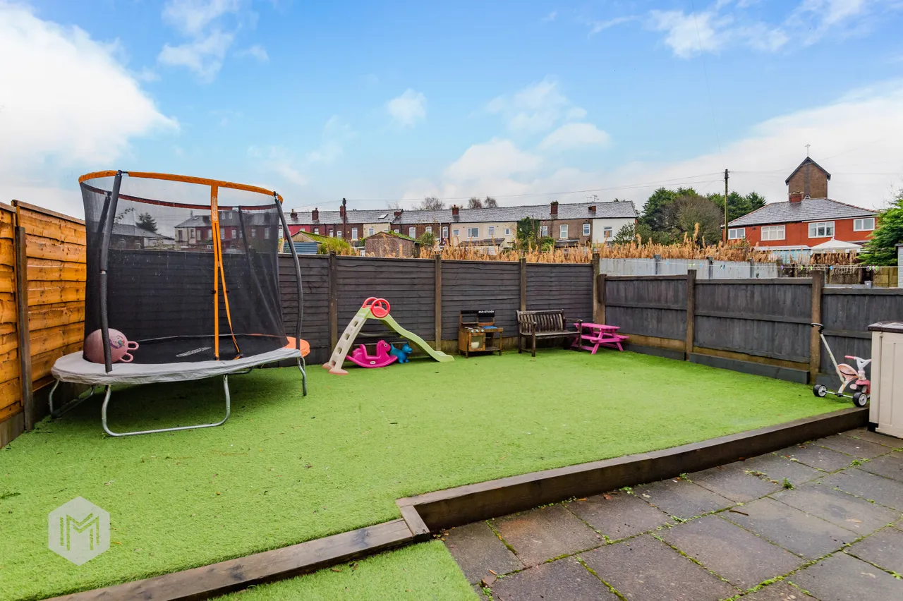 Blenheim Road, Bolton, BL2 6EA, photo 4