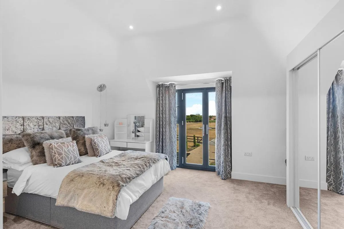Avenue Road, Rushden, NN10, photo 21