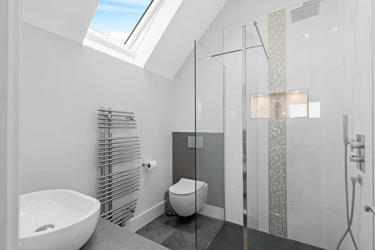 Avenue Road, Rushden, NN10, photo 20