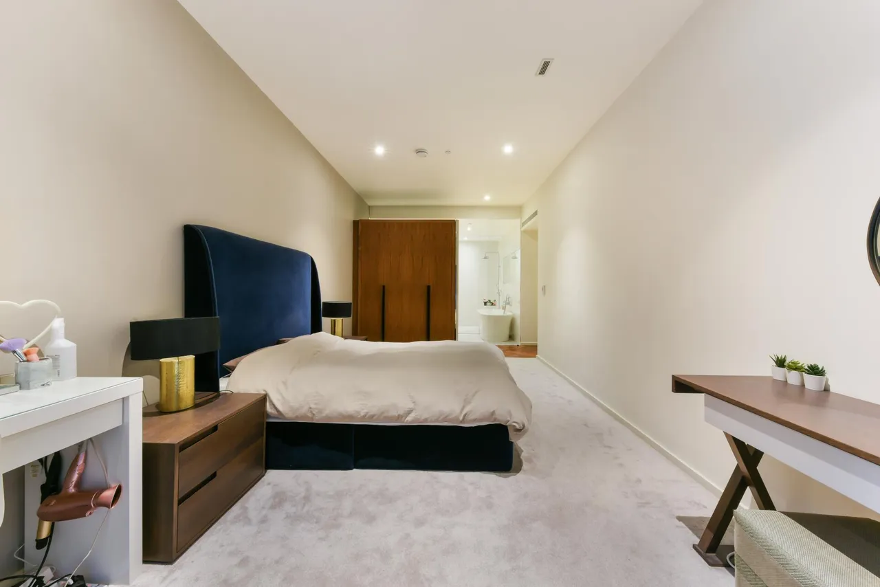 Embassy Gardens, Nine Elms, SW11, photo 7