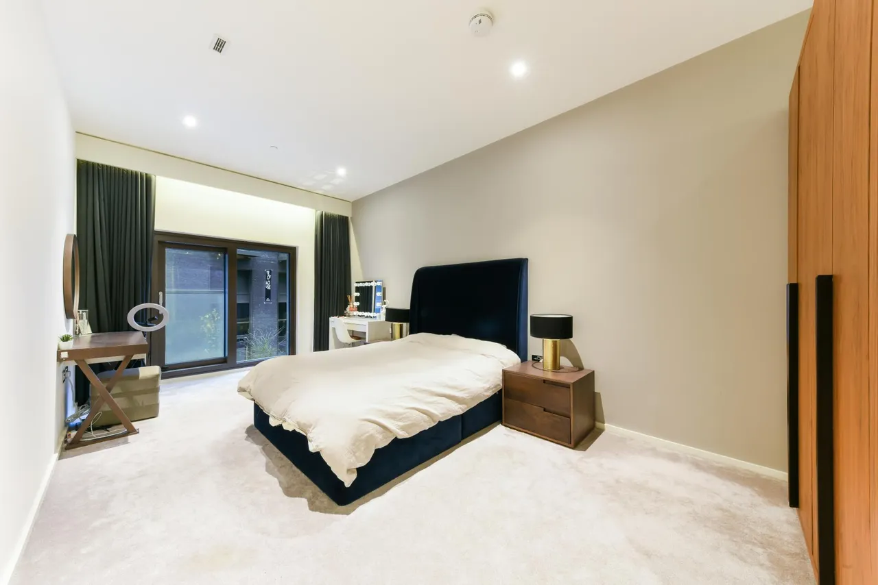 Embassy Gardens, Nine Elms, SW11, photo 9